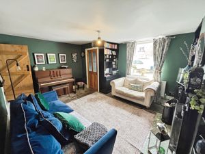 Lounge- click for photo gallery